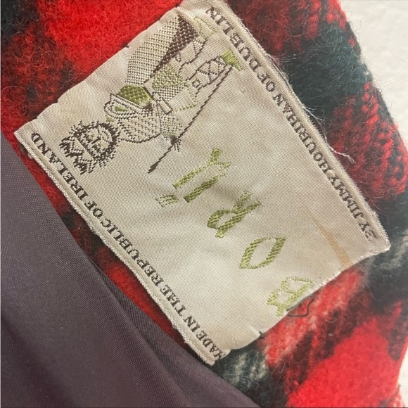 Vintage Boru by Jimmy Hourihan of Dublin Ireland wool plaid cape one size - Picture 2 of 16